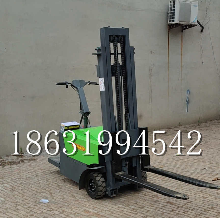 东胜区优程全电动叉车插腿式堆高车液压装卸车1.5吨升高小型站驾式铲车